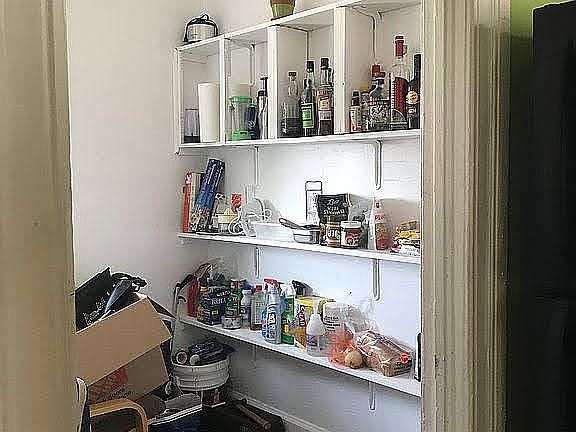 5th image of 2225 Hewitt St #1
