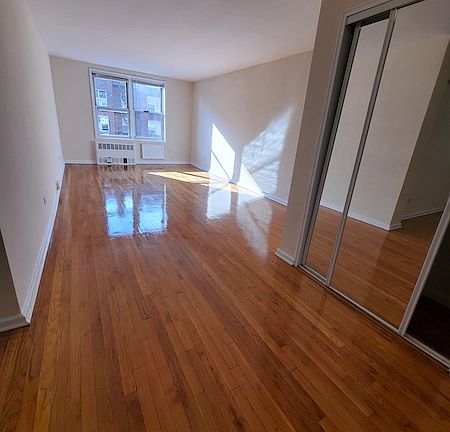 2nd image of 7140 112th St #5