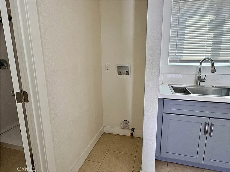 296 N Allen St — Photo 5