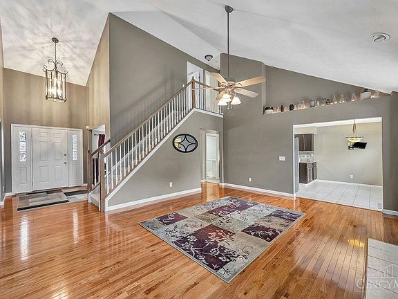 4th image of 460 Marsh Dr