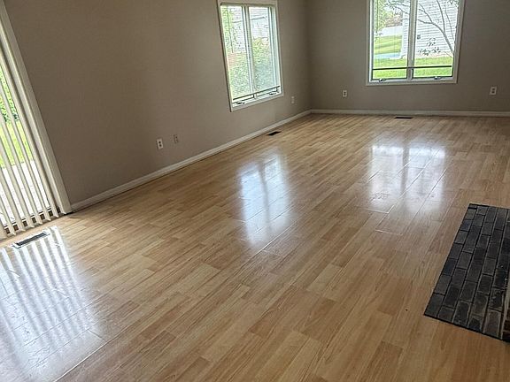 2nd image of 4860 W 92nd Ave