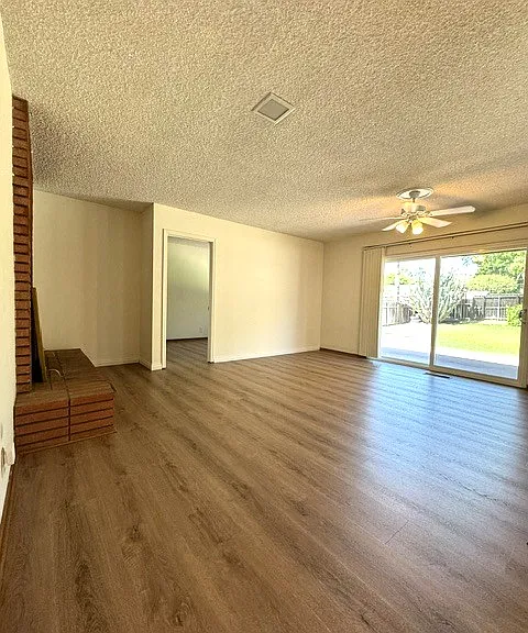 211 Green Oaks Dr — Photo 7