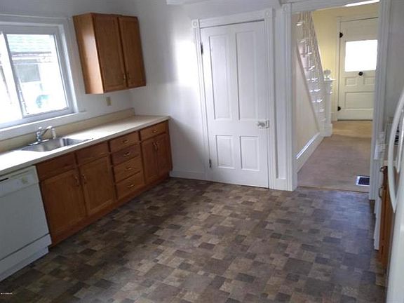 4th image of 409 N Montour St