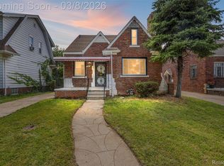 5743 Buckingham Ave, Detroit, MI 48224