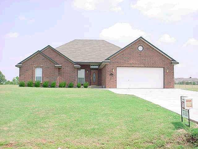 1st image of 1806 Oaklawn Dr