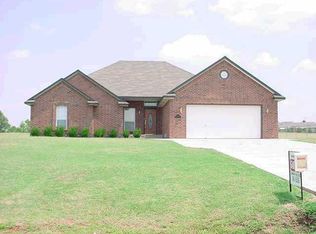 1806 Oaklawn Dr, Tuttle, OK 73089