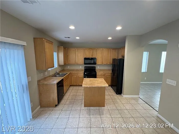 8412 Lucero Ave — Photo 9