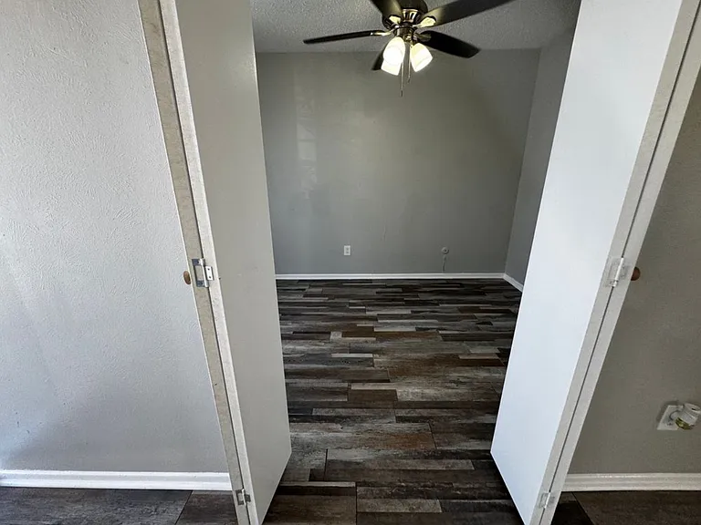 6329 Walraven Cir #6329 — Photo 19