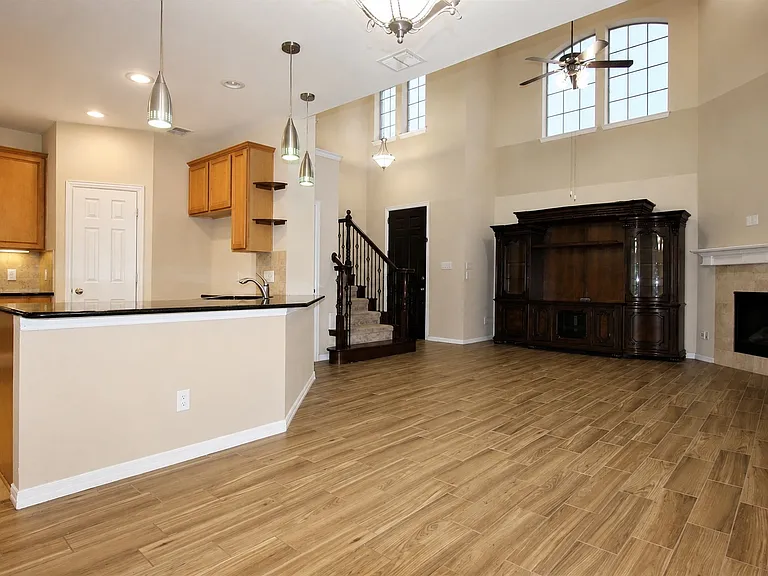 9829 Lightcatcher Dr — Photo 3
