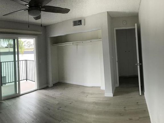 5th image of 1409 Superior Ave APT 17