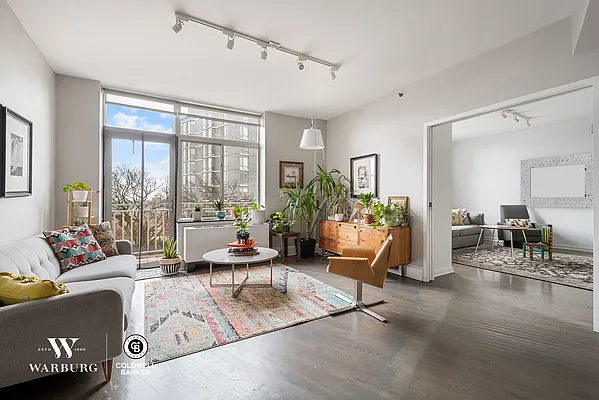 Sold by Coldwell Banker Warburg | media 4