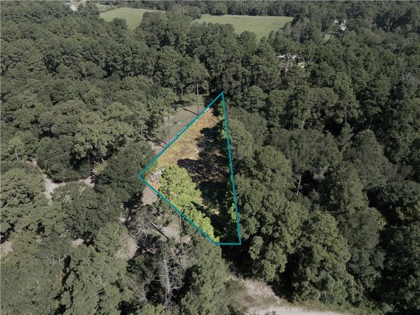 7701 S Creek Ln, Plantersville, TX 77363