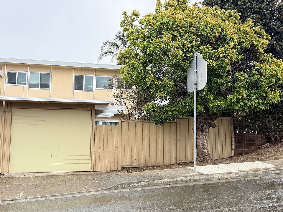 1st image of 5709 Bayview Ave