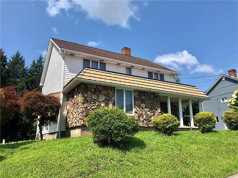 105 Nagy St photo 1