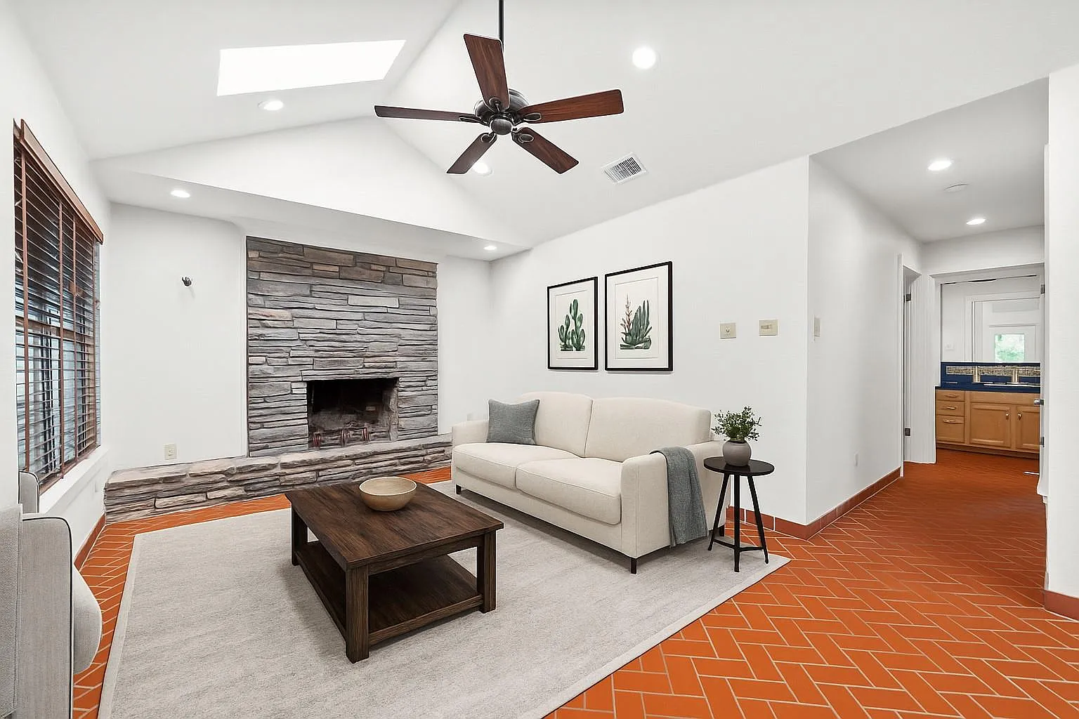2 bed, 1.0 bath, 900 sqft, $1,800 — Photo 2