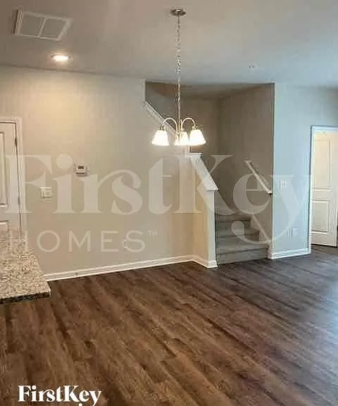 2076 Cypress Village Dr NW — Photo 3