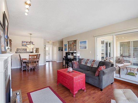 4th image of 50 Songhees Rd #409