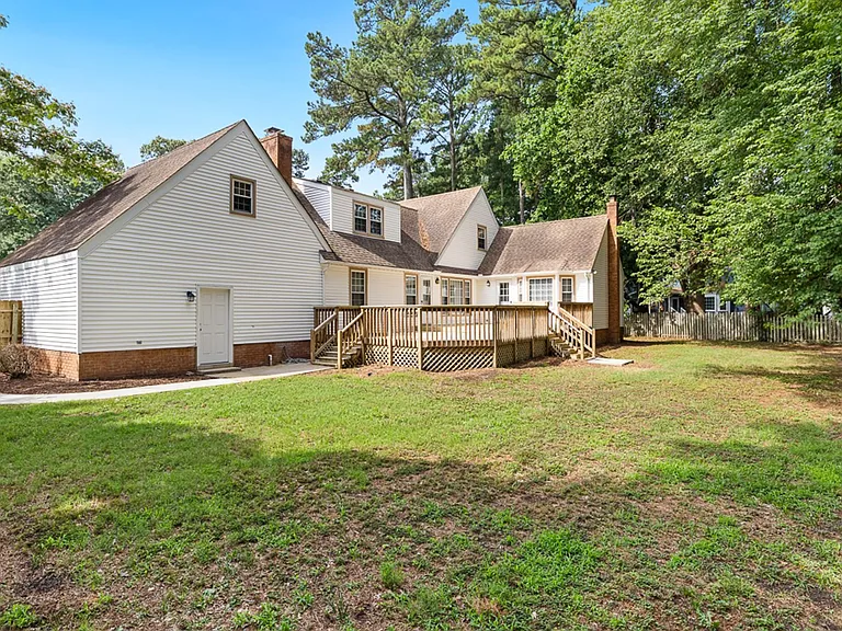 512 Bonsack Ct — Photo 46