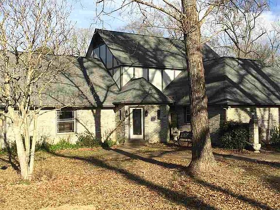 5th image of 1816 Millville Dr