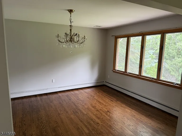 333 Ratzer Rd — Photo 3
