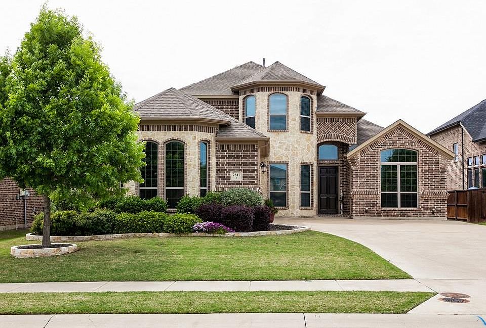 1st image of 2817 Millington Dr