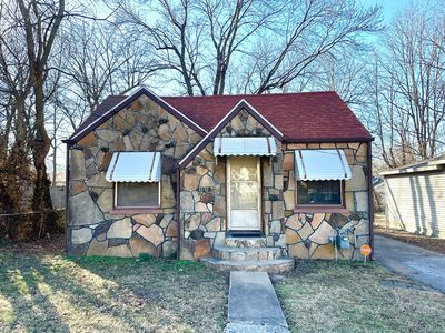 2131 N Travis Ave, Springfield, MO, 65803