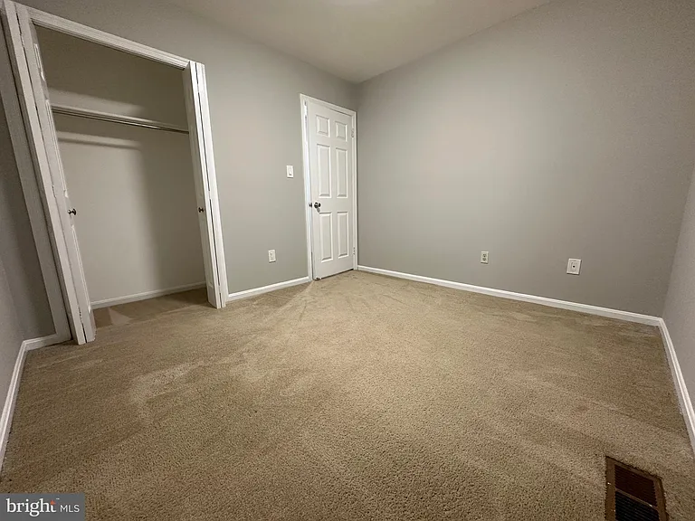 10152 Village Knolls Ct — Photo 28