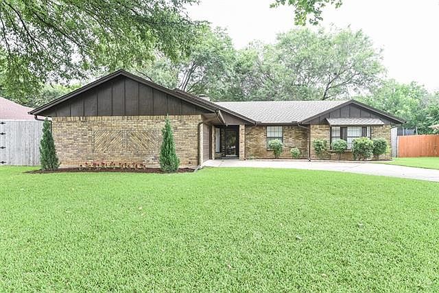 1st image of 1015 Birchwood Ln