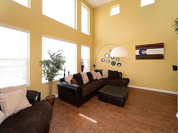 5th image of 11960 Glencoe Dr