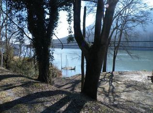 2517 Suck Creek Rd, Chattanooga, TN 37405