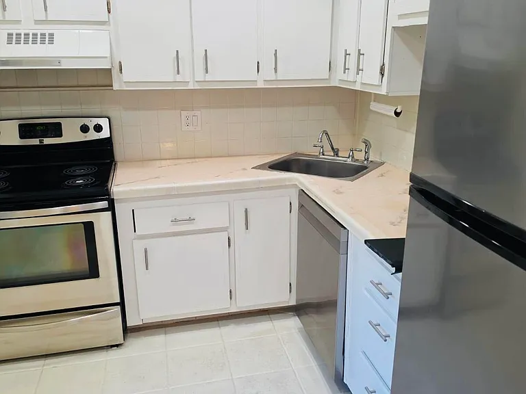 5940 NW 64th Ave #106 — Photo 16