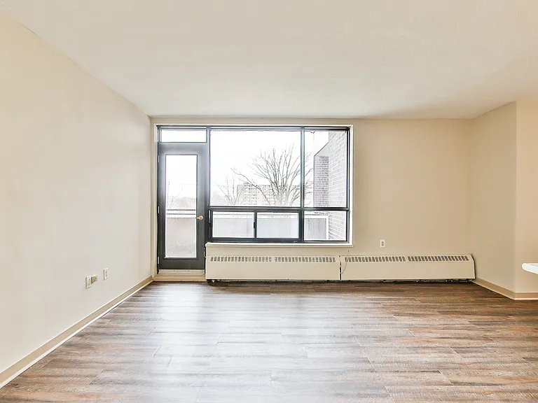 1785 Bloor St — Photo 12