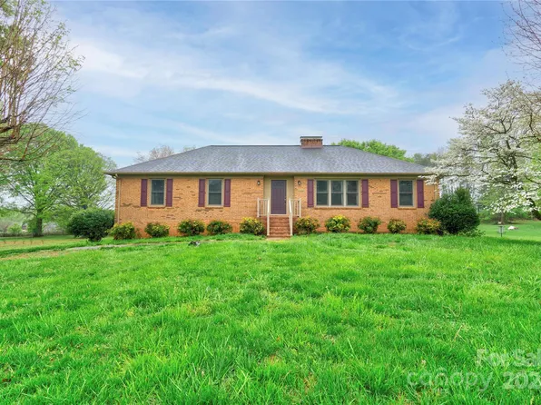 908 Woodland Dr, Shelby, NC 28150