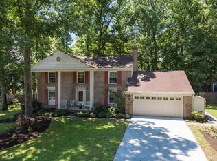 11204 Old Post Rd, Potomac, MD 20854