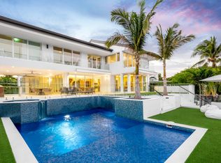 6819 Sunrise Pl, Coral Gables, FL 33133