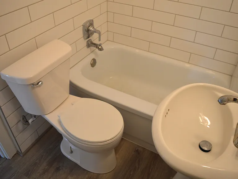1612 Packers Ave — Photo 4