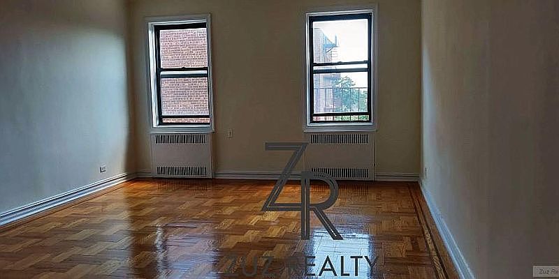2nd image of 801 Avenue H #E