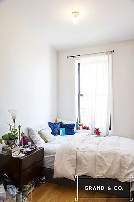 Rented by Grand & Co. | media 30