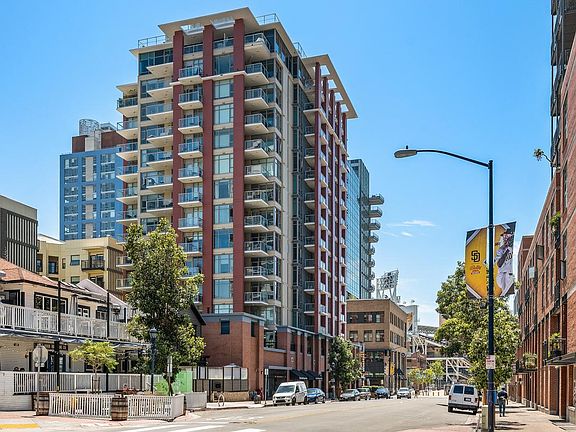 2nd image of 427 9th Ave Unit 1202