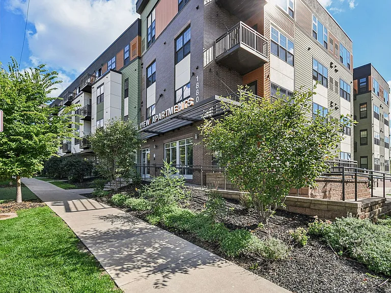 Capital View Apartments — Photo 18
