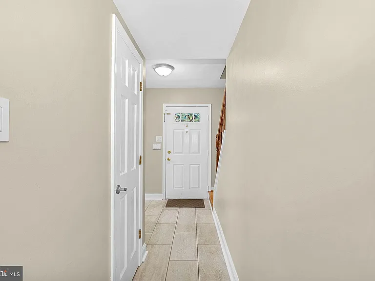 5405 Hampton Forest Way — Photo 4
