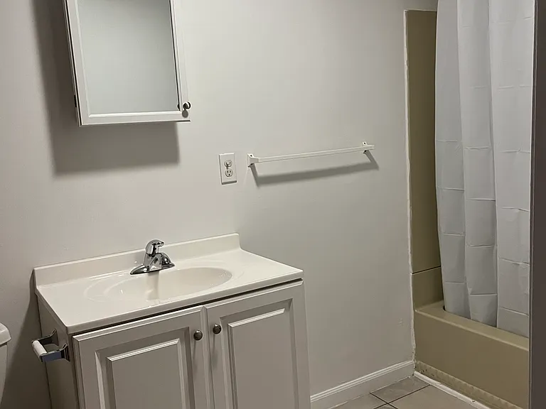 Webster Pl — Photo 9