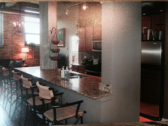 4th image of 1735 N Paulina St APT 317