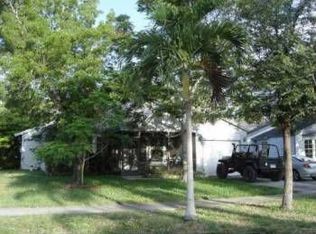 1721 SW 129th Way, Davie, FL 33325