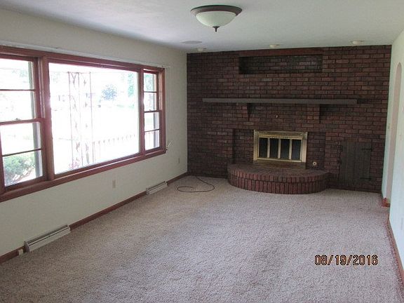 3rd image of 531 Gray Dr