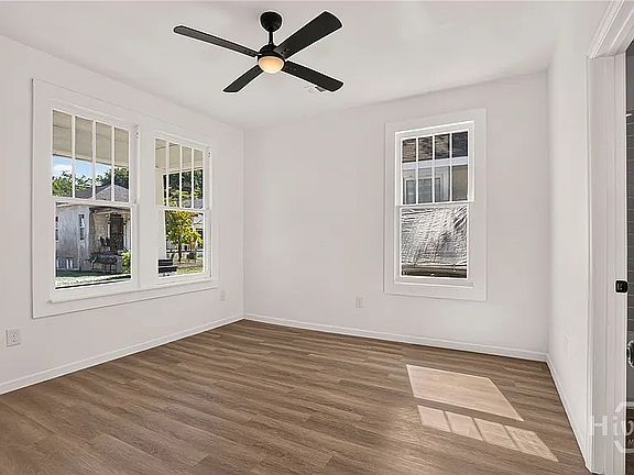 5th image of 636 W 35th St