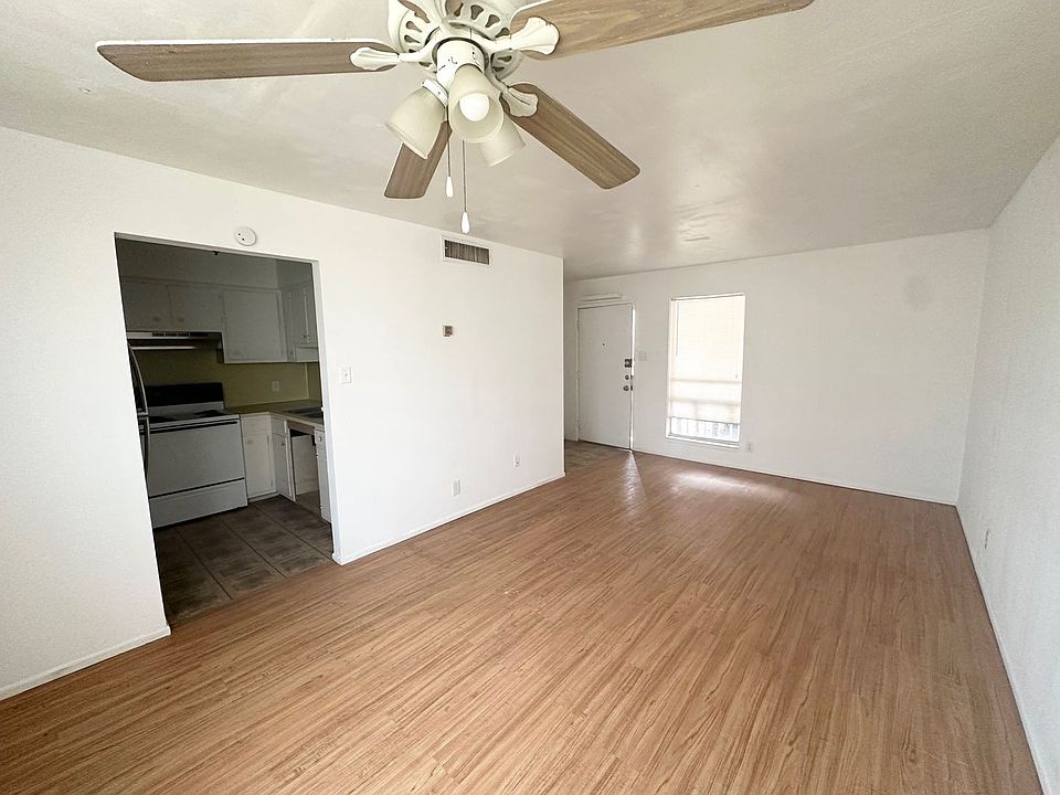 2nd image of 3522 Oakwood Dr APT 17