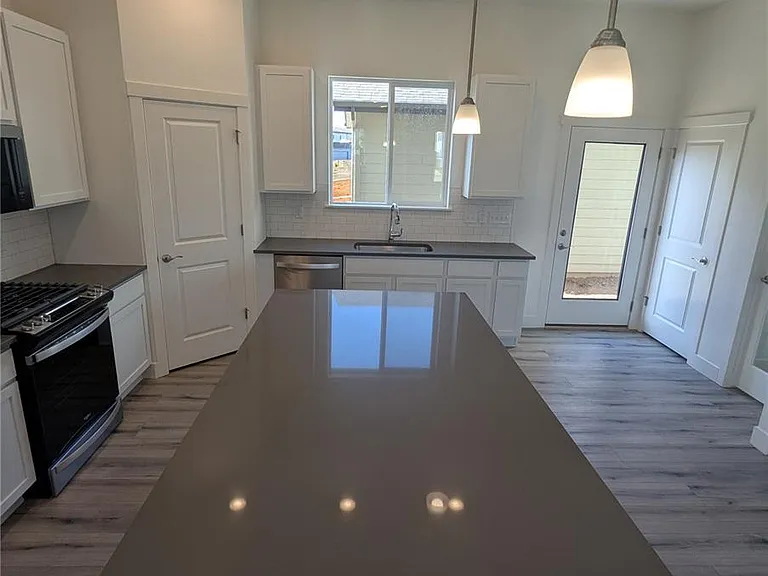 6109 Zebulon Pl — Photo 11