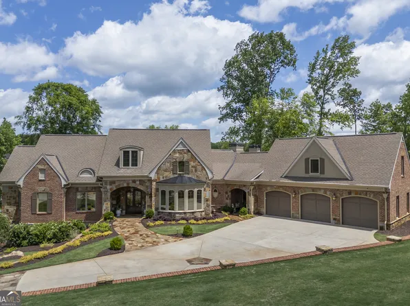 1011 Shoreline Dr, Jefferson, GA 30549