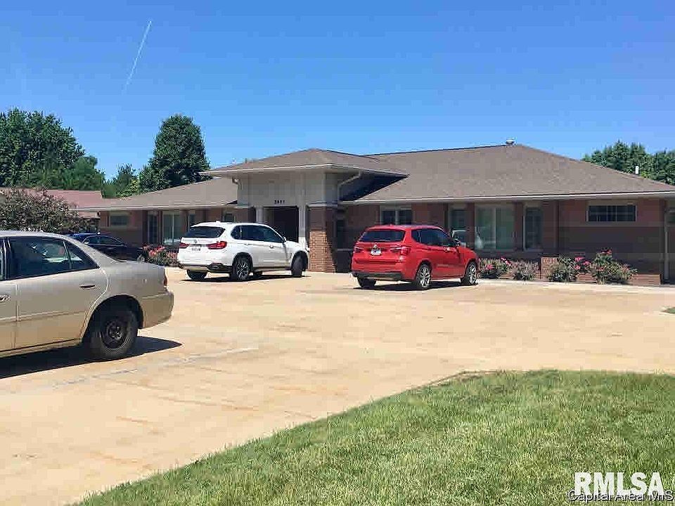 2nd image of 2951 Montvale Dr